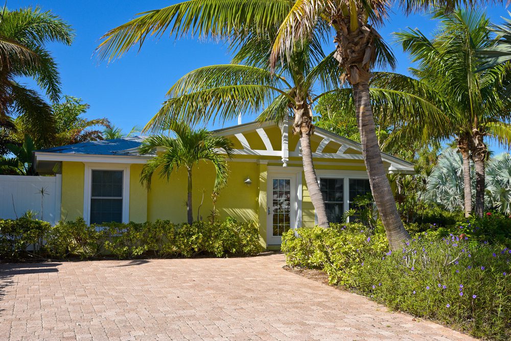 Is the Time of Year That I Paint My Home in Florida Important?